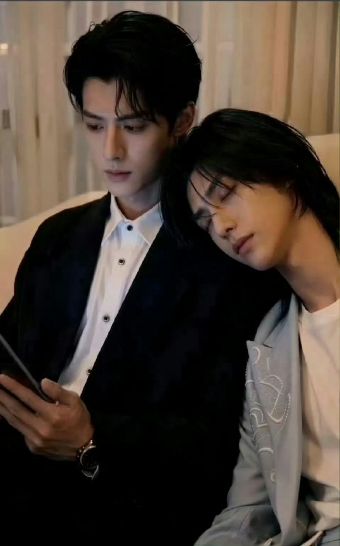 AI漫剧《我的老板是吸血鬼》全集免费在线观看_2026漫剧《我的老板是吸血鬼》完结+番外高清观看 - VS影院 双男主短剧《我的老板是吸血鬼》高清免费在线播放-久播影院